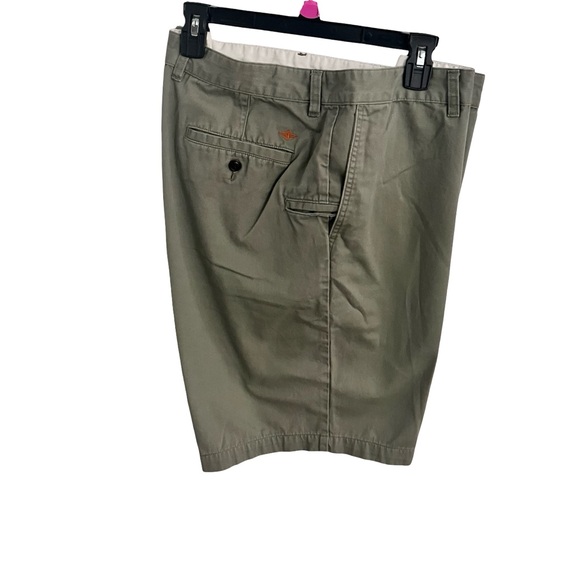 Dockers Men's Shorts size 42 - Picture 4 of 9